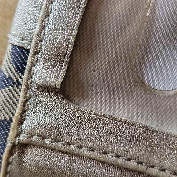 Coach Brown And Gold Card Wallet - Picture 8 of 10